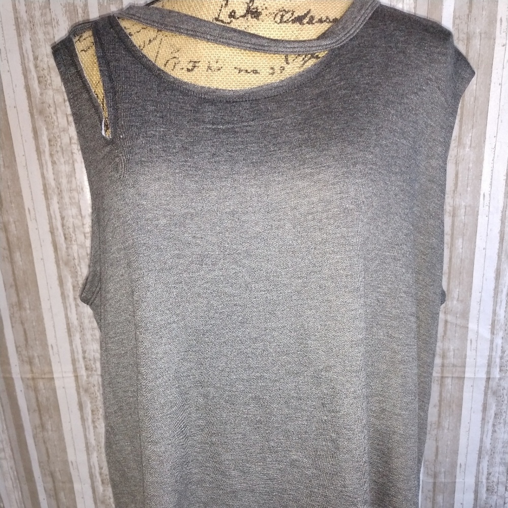 Tank Top - Picture 3 of 3
